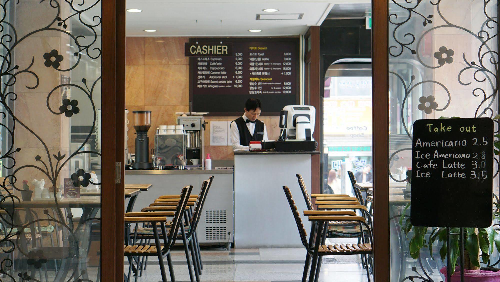 Insadong Crown Hotel Seúl Exterior foto